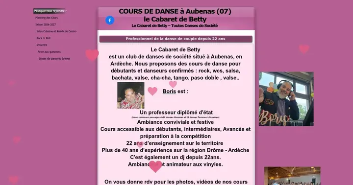 Capture d'écran rose du site du Cabaret de Betty avec des cœurs, qui présente le club de danse d'Aubenas et montre des photos de Boris, dont une aux platines.