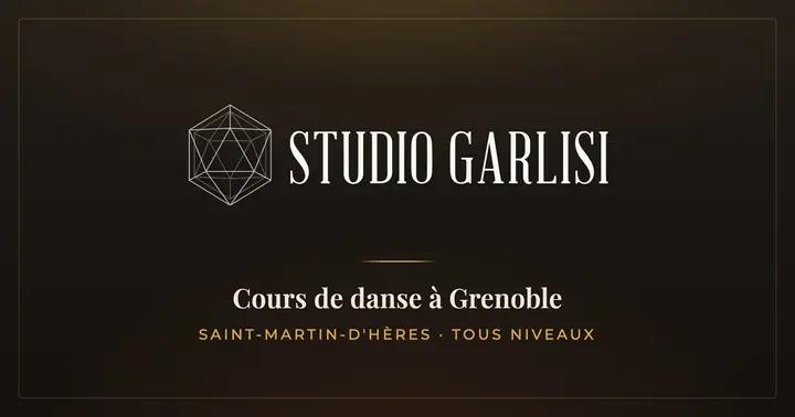Visuel noir et or du Studio Garlisi, logo géométrique et mention « Cours de danse à Grenoble, Saint-Martin-d'Hères, tous niveaux ».
